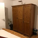 Zentral 1-7 Schlaf Plaetze S דירה *